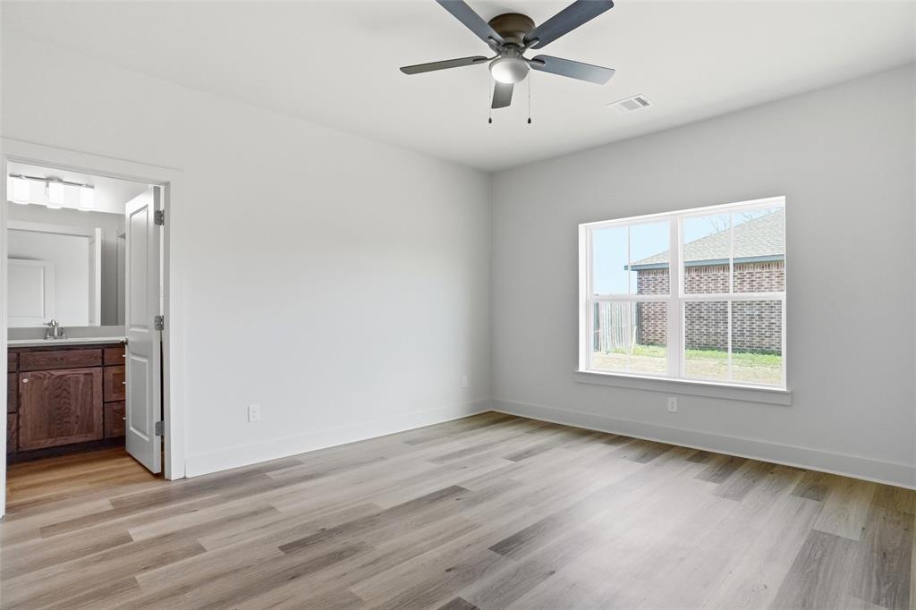 Railroad Ave Add - Residential