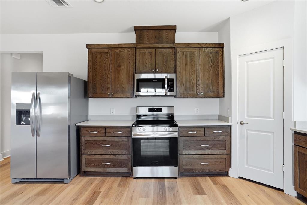 Railroad Ave Add - Residential