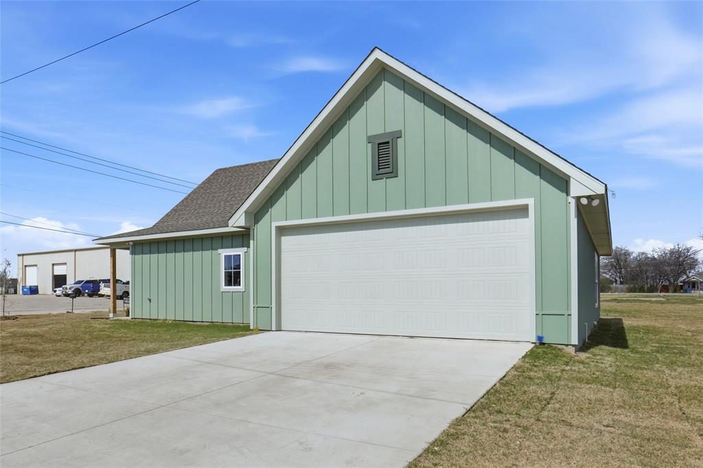 Railroad Ave Add - Residential
