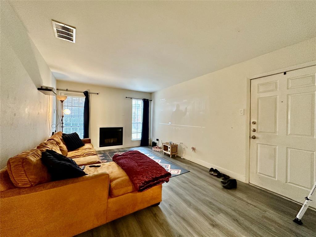 Cimarron Court Condo Ph 1 - Residential