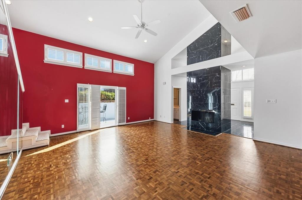 Ridglea Country Club Estate - Residential