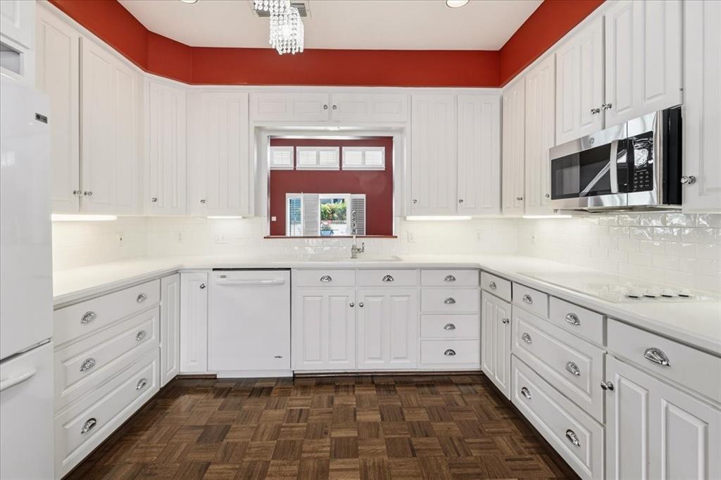 Ridglea Country Club Estate - Residential