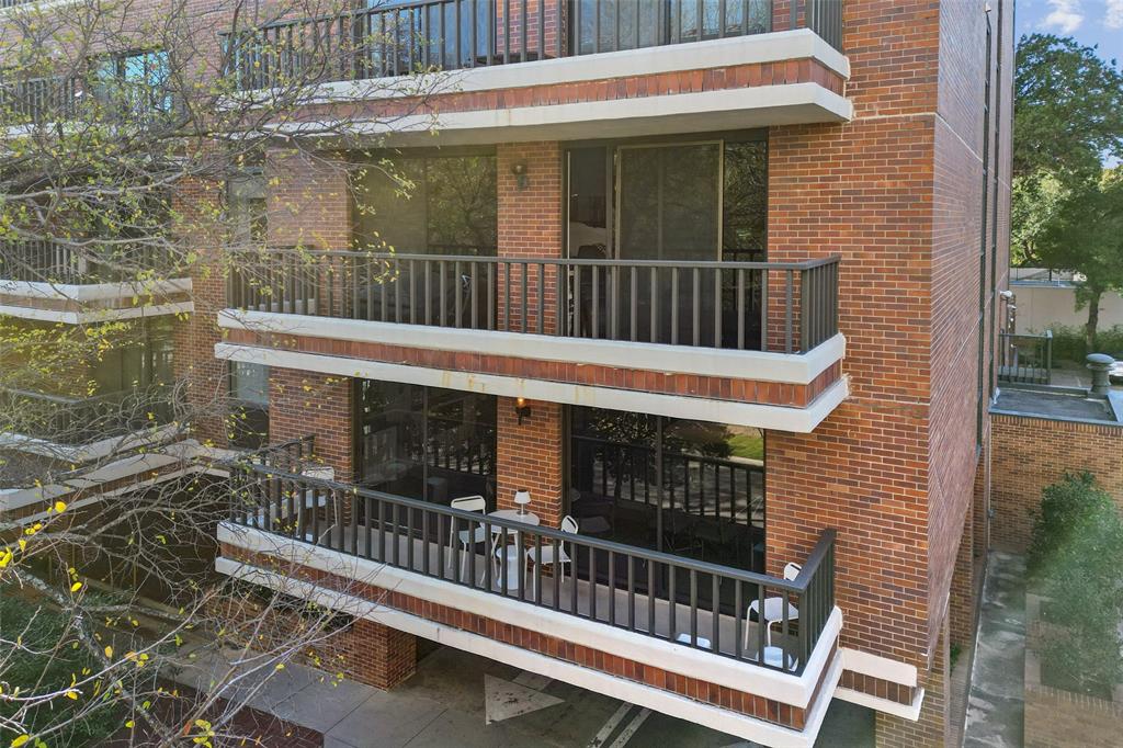 Beverly On Turtle Creek - Residential