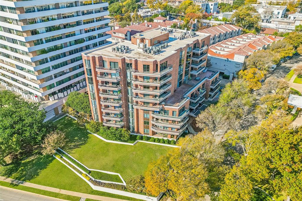 Beverly On Turtle Creek - Residential