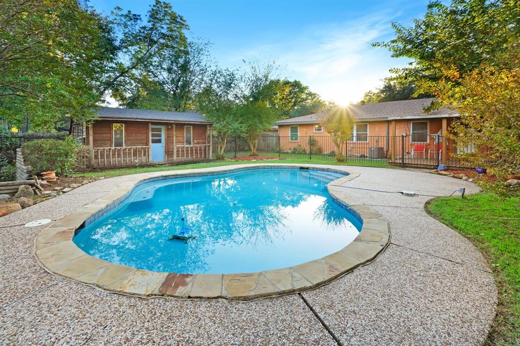 Benbrook Lakeside Add - Residential
