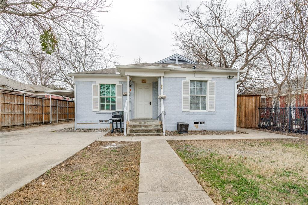 Prime West Love duplex offering immediate income and long-term upside. Each side includes 1 bed + 1 bath and have been previously leased at $1,350 per unit but are currently vacant.  There is  potential to increase rents to $1,500 per unit through strategic capital improvements. The property sits on a generous lot in a rapidly transitioning area surrounded by new townhome development, making it a strong candidate for future redevelopment. Exceptional location near Love Field, the Medical District, and major highways. Ideal for investors, builders, or owner-users seeking cash flow today with redevelopment potential tomorrow.
Lender Incentive offering a lender-paid temporary 1-0 interest rate buydown or up to 1% lender credit toward closing costs for qualified borrowers. Buyer is not required to use the preferred lender to purchase this home. Terms, conditions, and qualification requirements apply.
