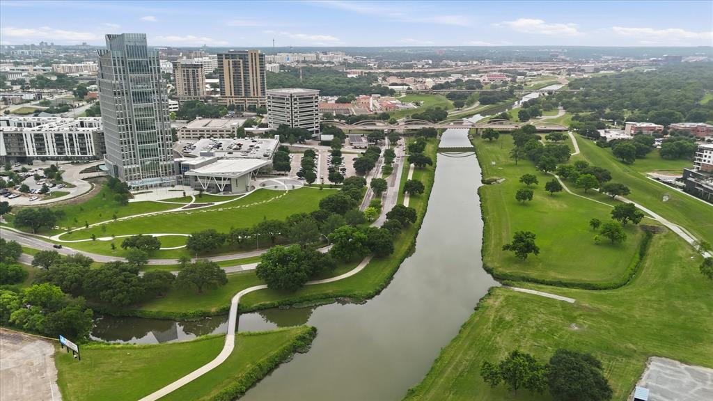 Versailles Condo - Residential