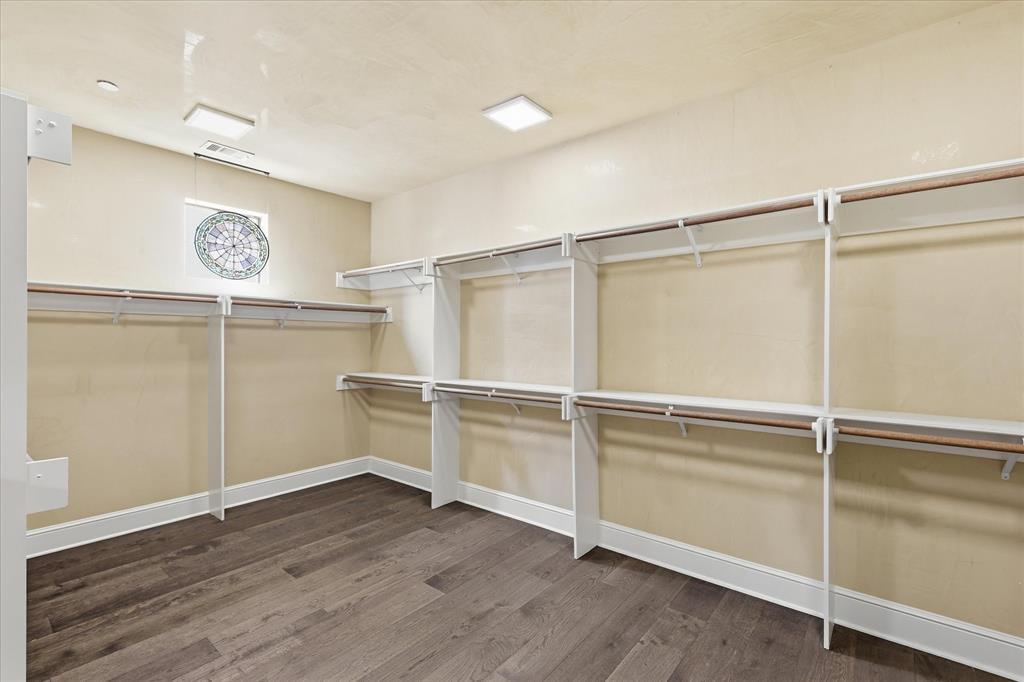 Versailles Condo - Residential