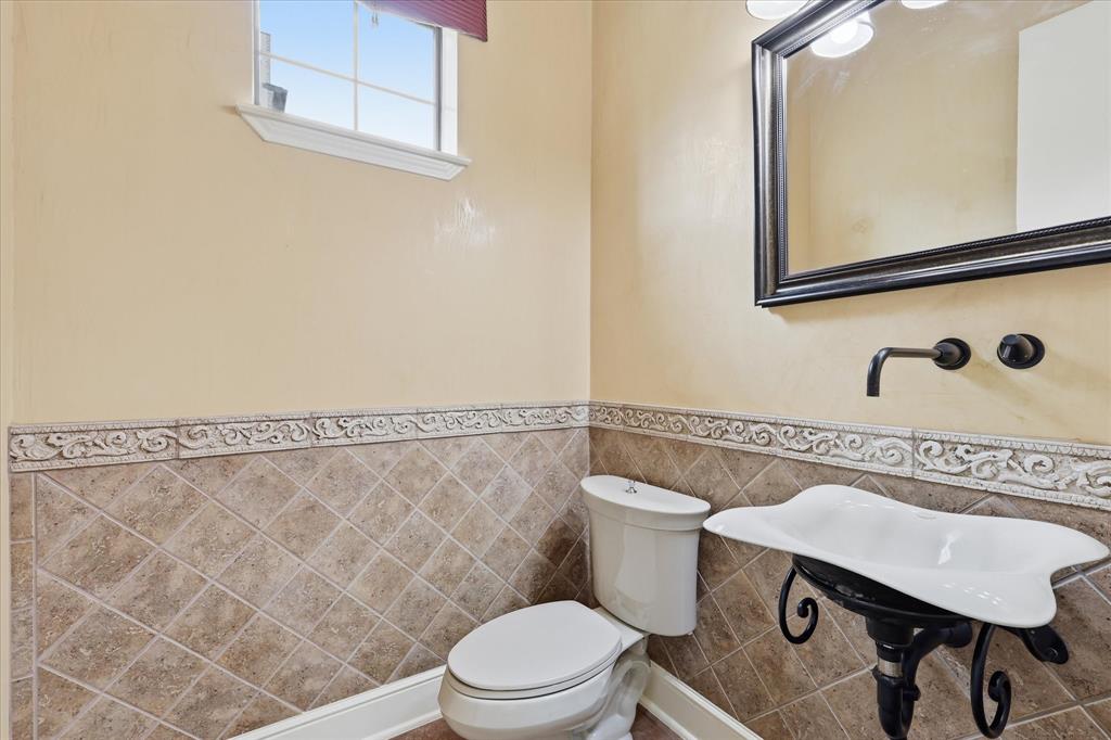 Versailles Condo - Residential