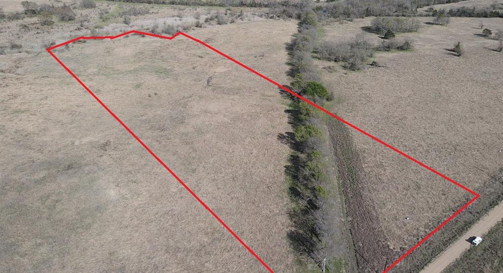 Welcome to the Ranches at Twin Lakes, where opportunity meets wide-open space. This 10-acre tract, located just minutes southwest of Paris, Texas, offers the perfect setting to build your dream home and create the lifestyle you’ve been looking for. With water and electricity available, you can start planning right away. Whether you envision a private country retreat, room for animals, or space to expand over time, this property gives you the freedom to grow and make it your own while still being conveniently close to town.