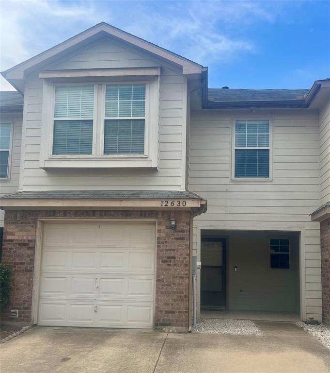 Newport Village At Trinity - Residential