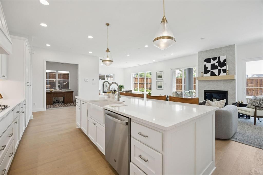 White Rock Trail Add - Residential