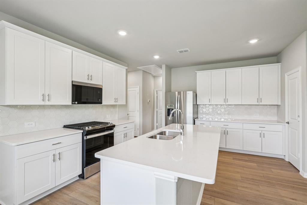 Lakehaven - Residential