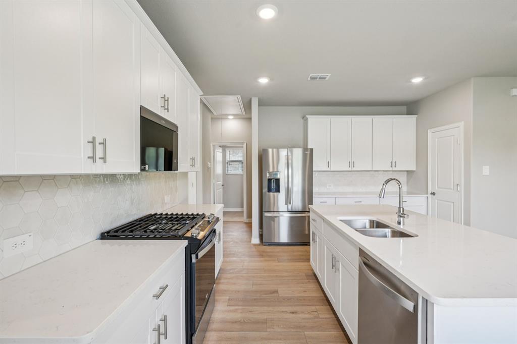 Lakehaven - Residential