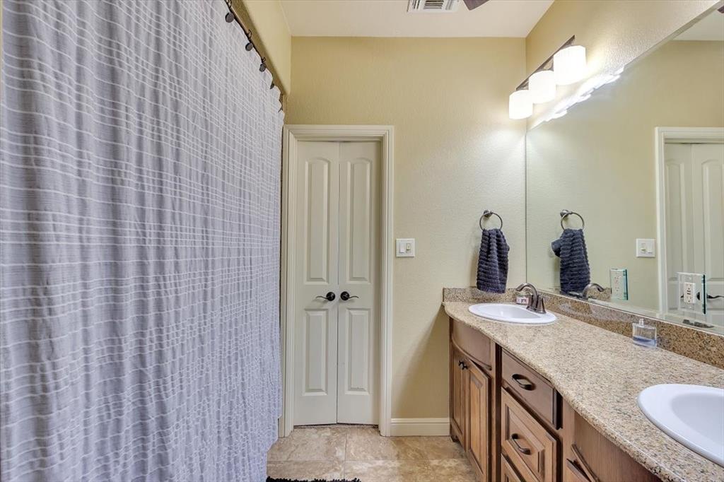 The Lodge Of Granbury - Residential
