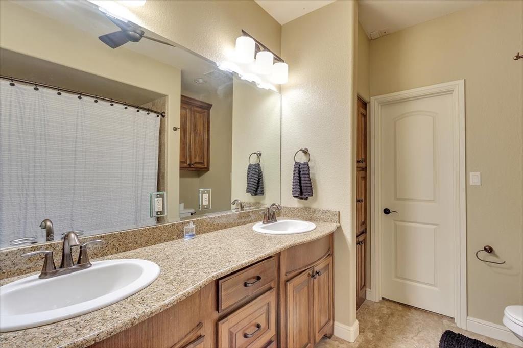 The Lodge Of Granbury - Residential