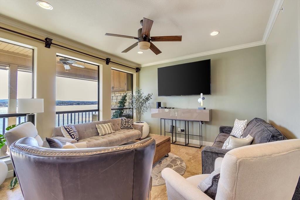 The Lodge Of Granbury - Residential