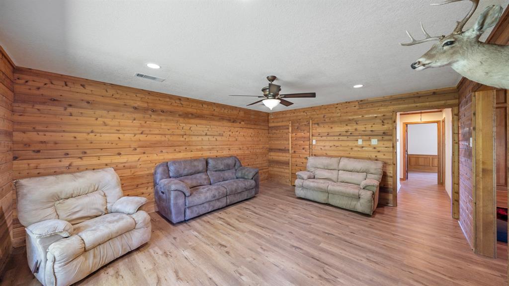 JONES WILLIAMS - Residential