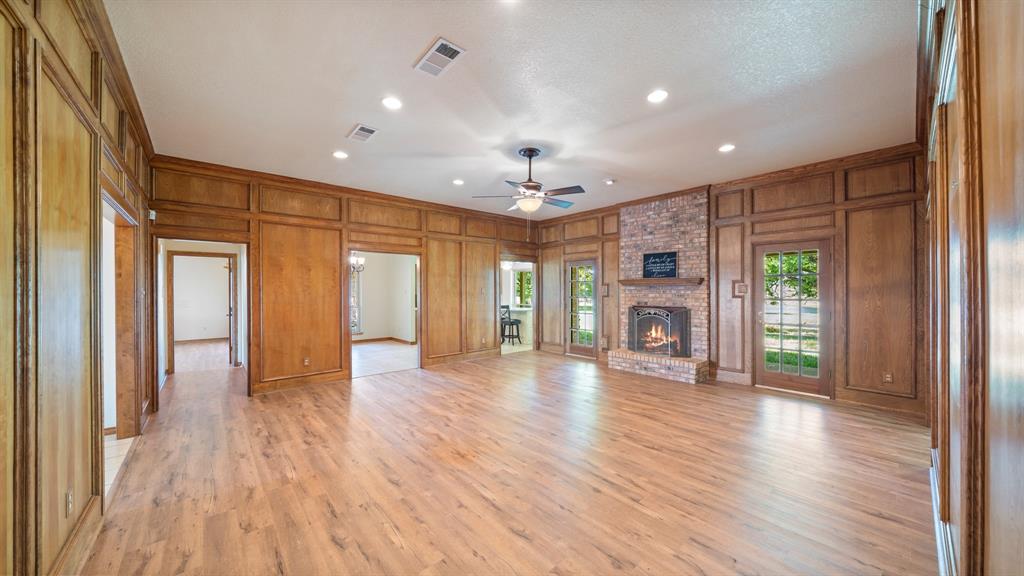 JONES WILLIAMS - Residential