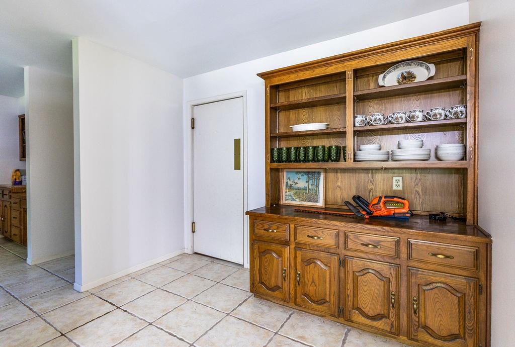 Emmons C B - Residential