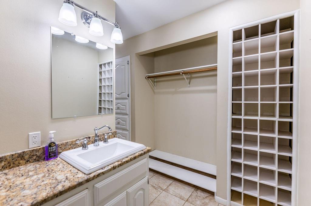 Emmons C B - Residential