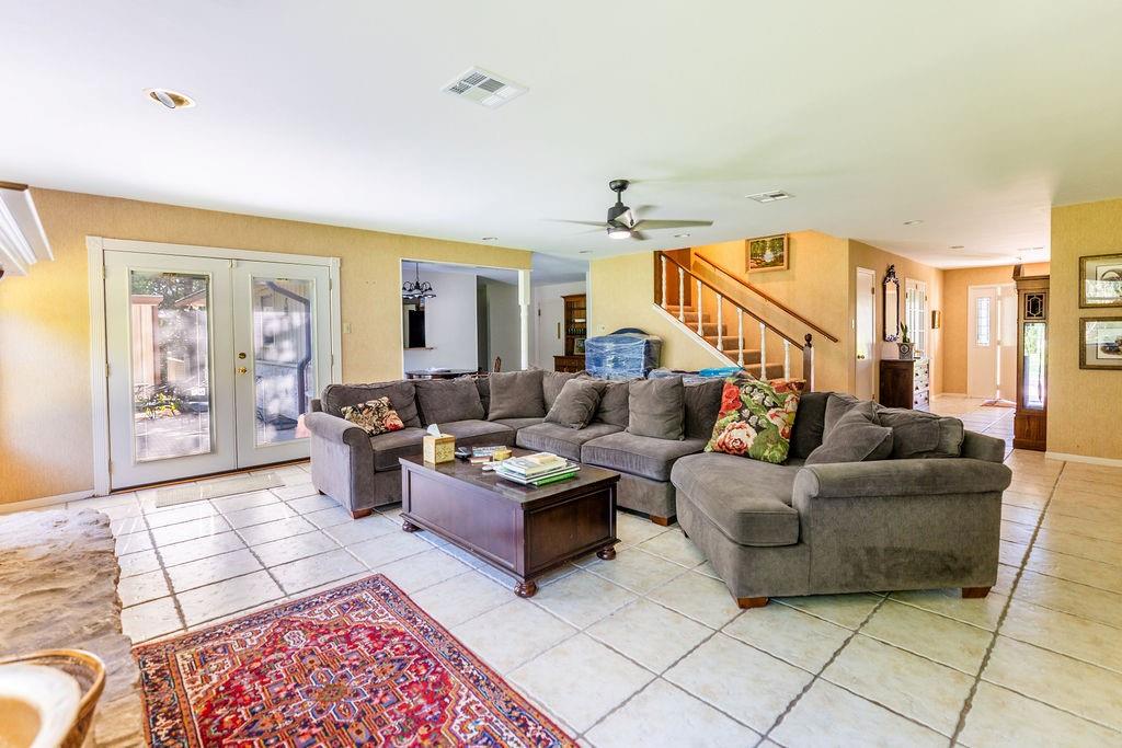 Emmons C B - Residential