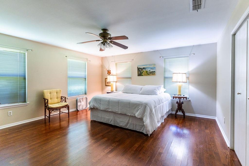 Emmons C B - Residential