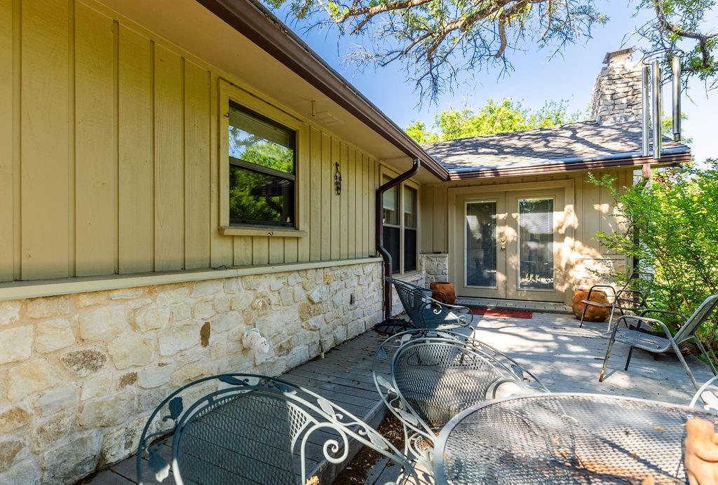 Emmons C B - Residential