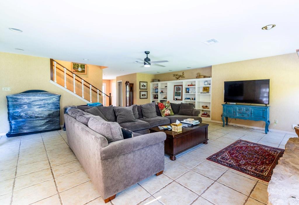 Emmons C B - Residential