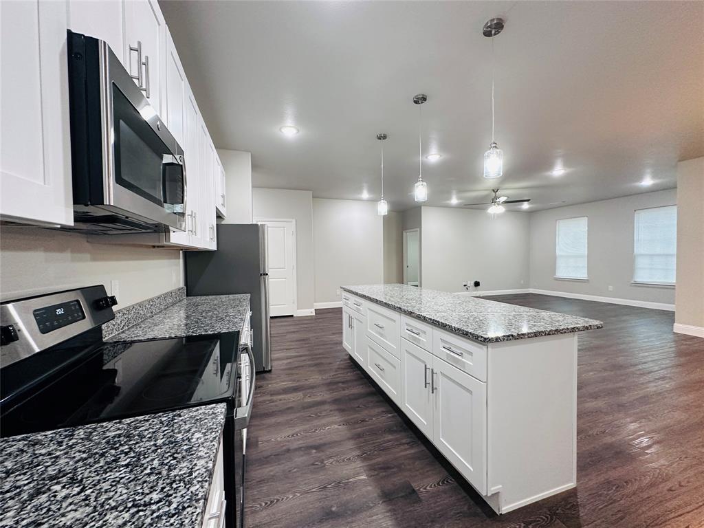 Canyon Creek III - Residential