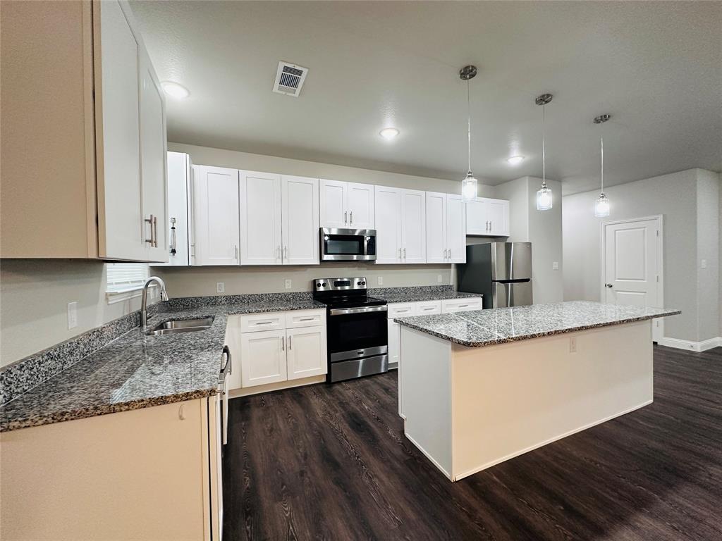 Canyon Creek III - Residential