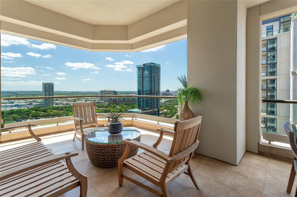 Stoneleigh Residences - Residential