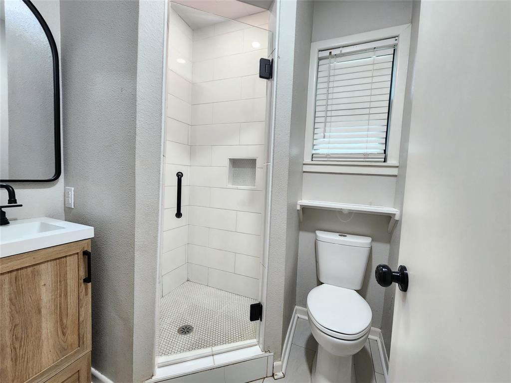 Love Betts - Residential