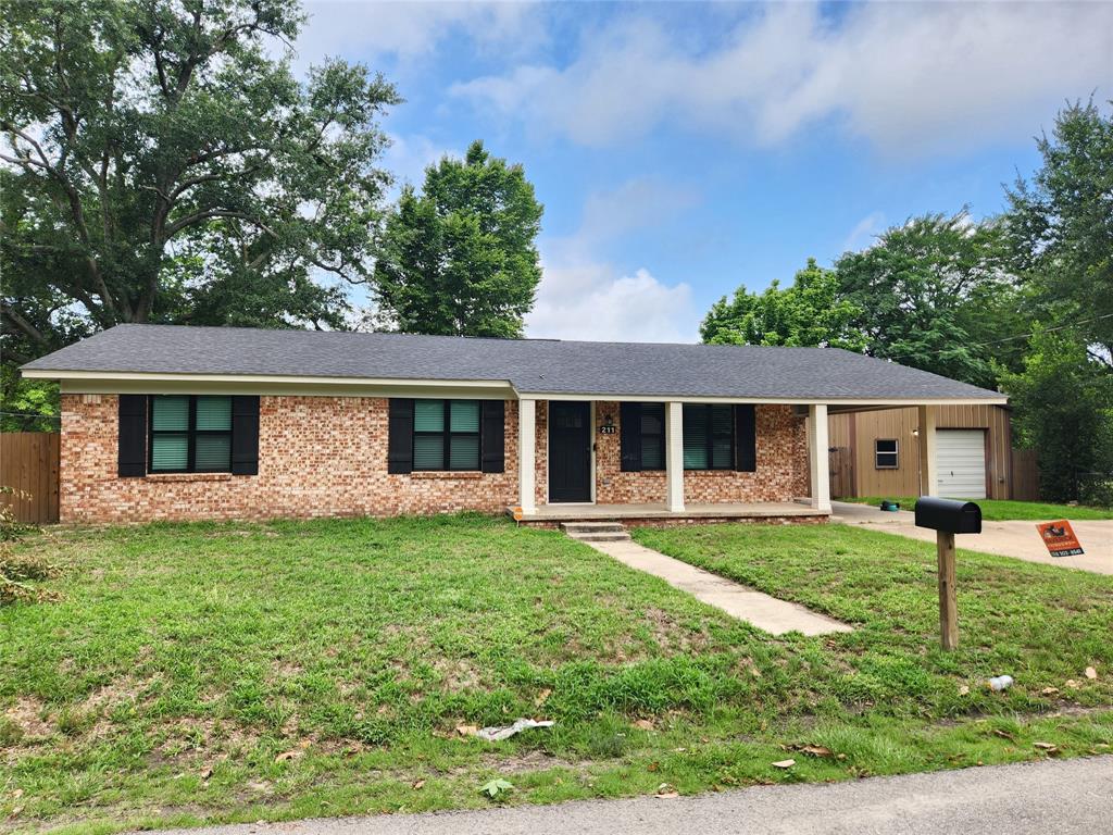 Love Betts - Residential