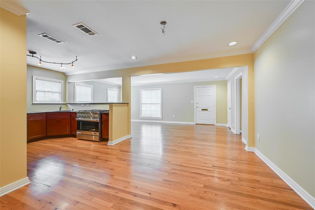 Oak Lawn Heights - Residential
