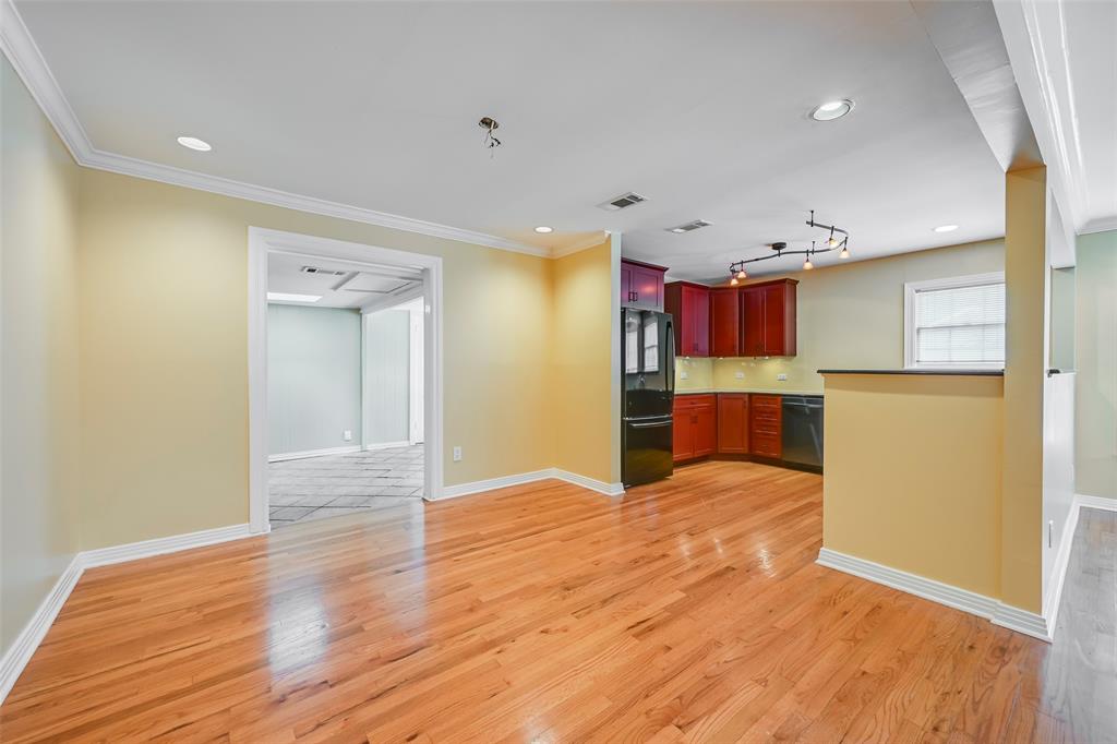 Oak Lawn Heights - Residential