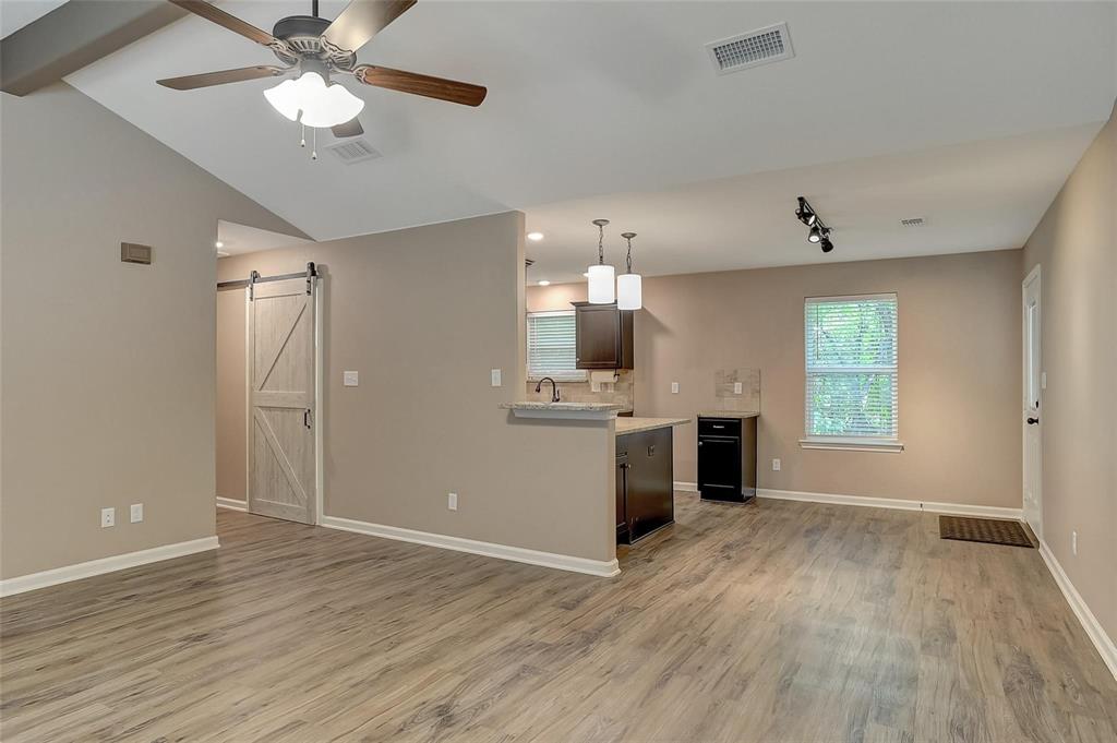 CHAFFINS FIRST ADDN REPLAT - Residential Lease
