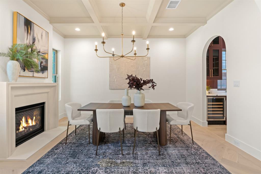 Country Club Estates - Residential