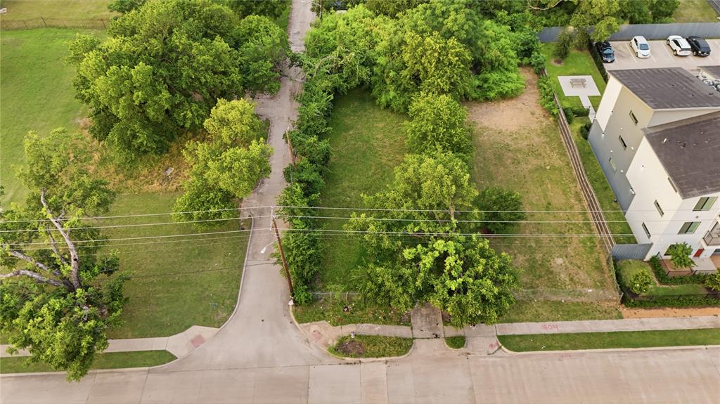 MF-2(A) Multifamily Duplex lot now available! This is priced to sale and wont last long! This lot is perfect for builders!

Seller and Seller's agent make no representations or warranties regarding the accuracy or completeness of any information provided herein. Buyer and Buyer's agent shall independently verify all measurements, boundaries, zoning, utilities, easements, restrictions, and any other property details pertinent to this transaction. All information is deemed reliable but not guaranteed.