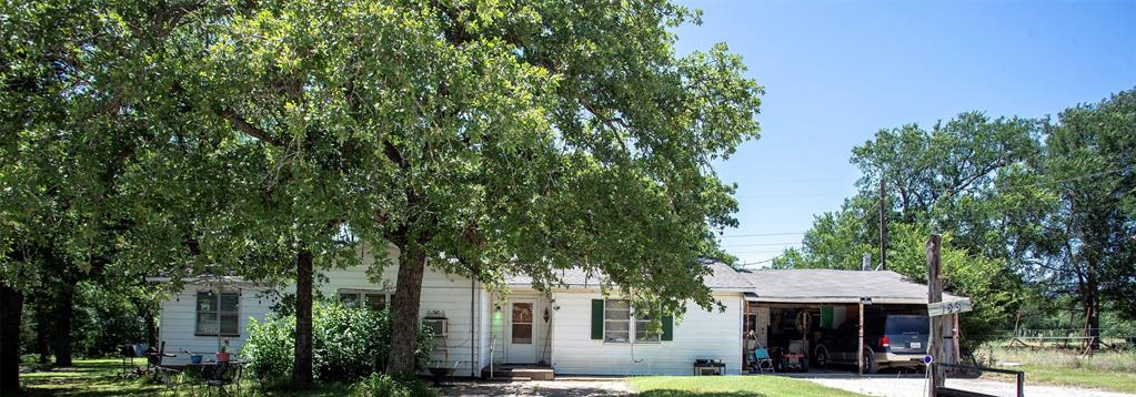 Country living with room to breathe! 

This 3 bedroom, 2 bath home offers nearly 1,800 square feet of living space and sits on approximately .75 of an acre outside of city limits with no deed restrictions. The property is filled with beautiful mature trees that give it a peaceful, established feel, plus plenty of space to spread out and enjoy rural living.

Major updates include HVAC replaced around 3 years ago and hot water heater installed in last couple years. Home also features a 50 amp RV hookup. Stove and refrigerator will convey with sale.

If you've been looking for an affordable property with a little space, privacy and potential, this one is ready for its next owner!