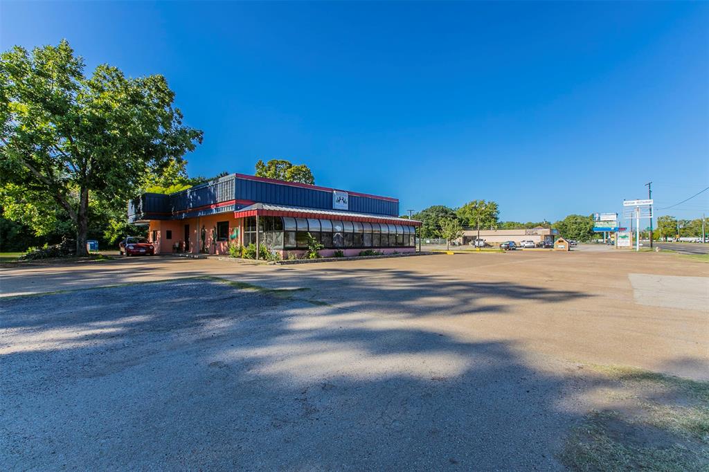 Caldero - Commercial Lease