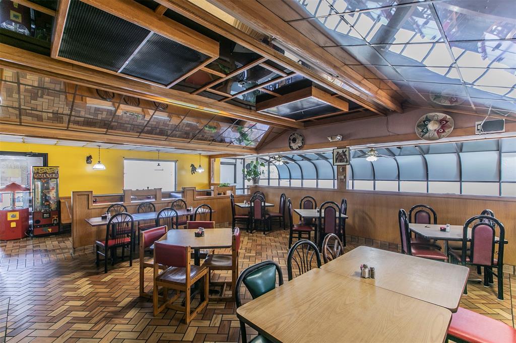 Caldero - Commercial Lease