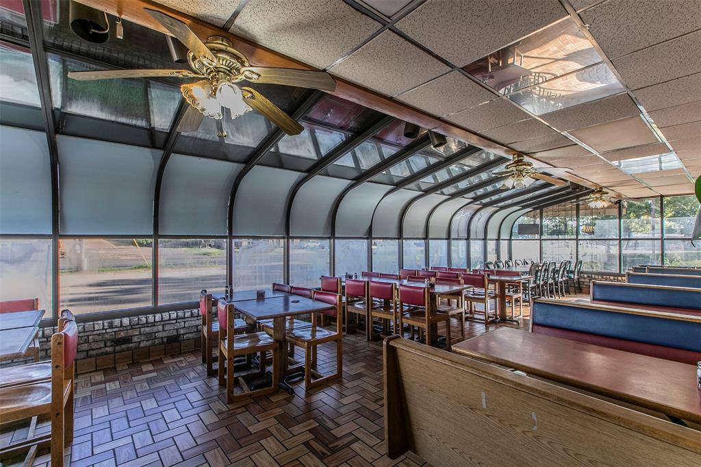 Caldero - Commercial Lease