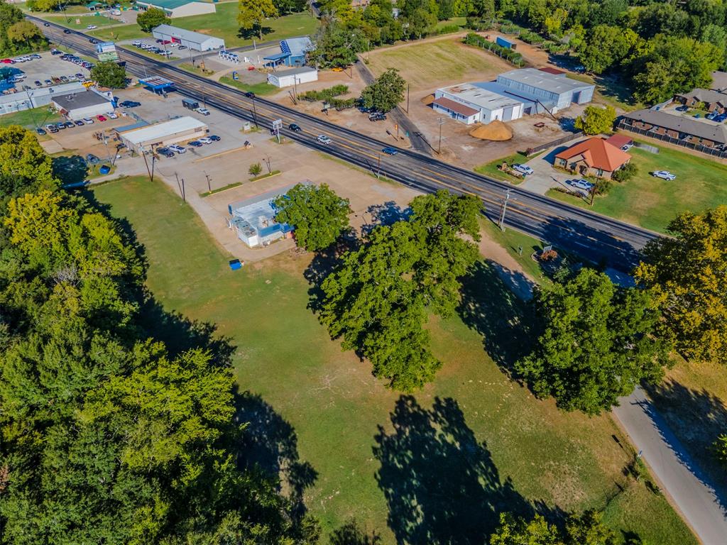 Caldero - Commercial Lease