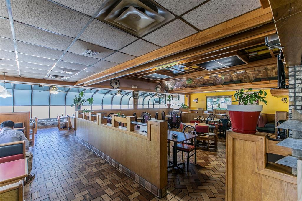 Caldero - Commercial Lease