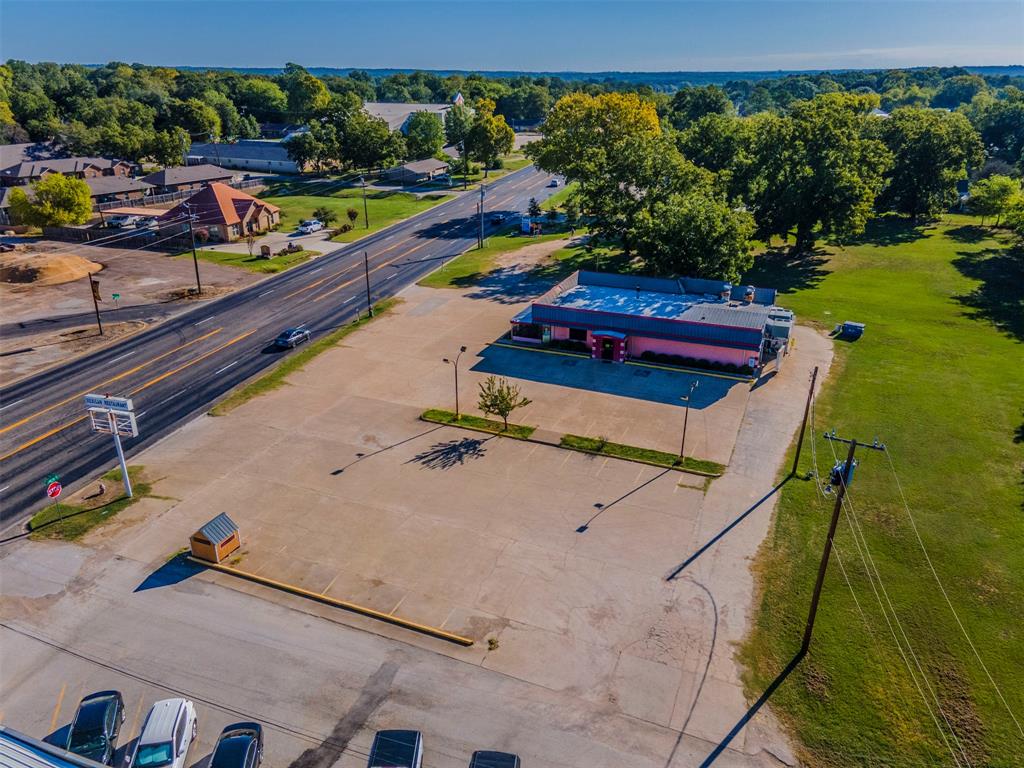 Caldero - Commercial Lease
