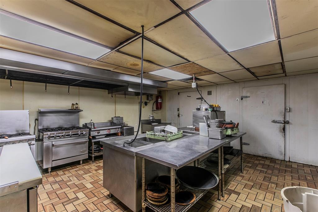 Caldero - Commercial Lease