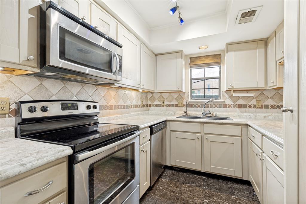 Brookhaven Village Condo Ph 01 & 0 - Residential