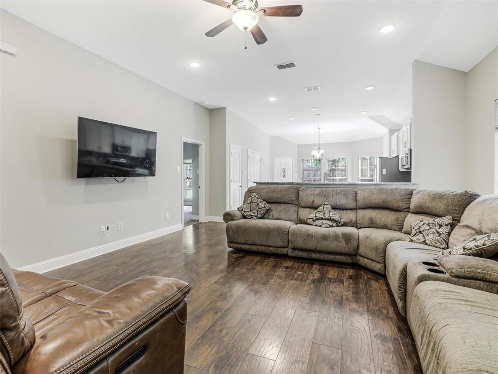 Deerpath Village 04 - Residential