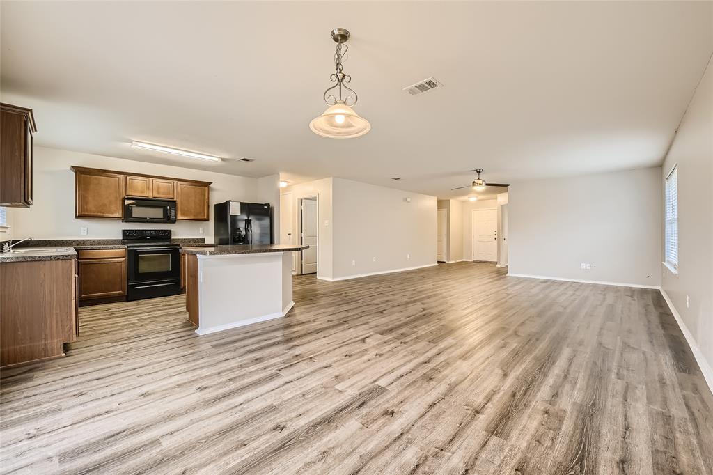 Mustang Creek Ph 2 - Residential Lease